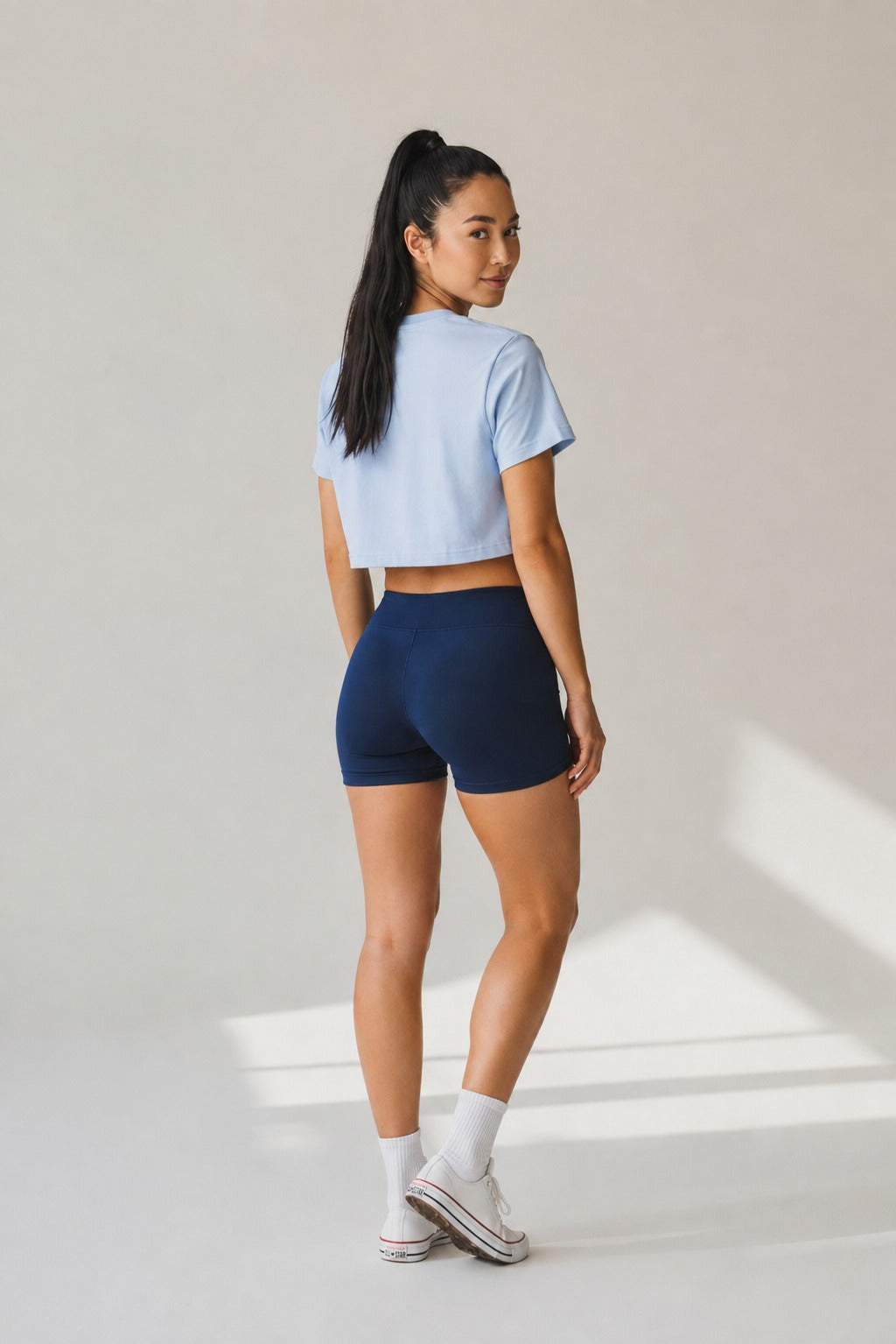 CROP MUJER